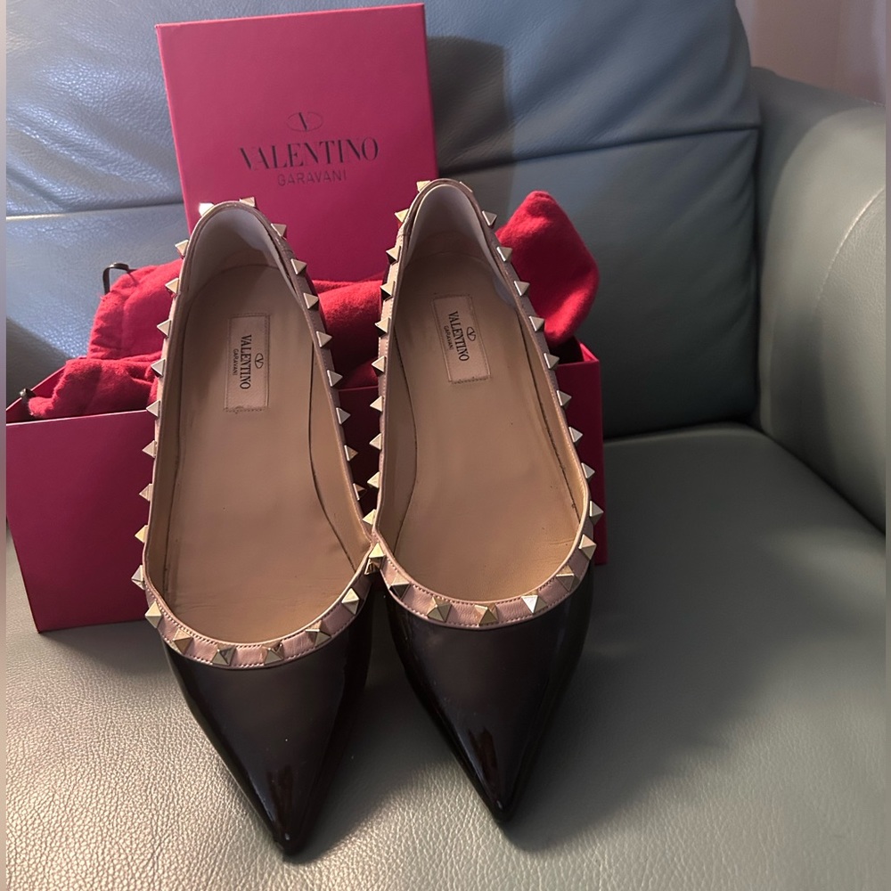 Valentino Flats